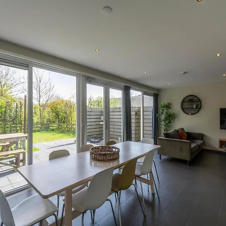 With Jacuzzi Callantsoog